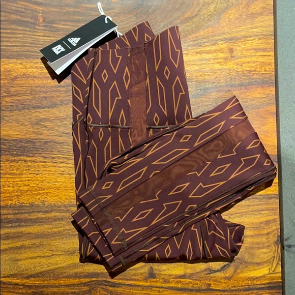 IVY PARK MONOGRAM SHEER PANEL TIGHTS x Adidas - Picture 4 of 4